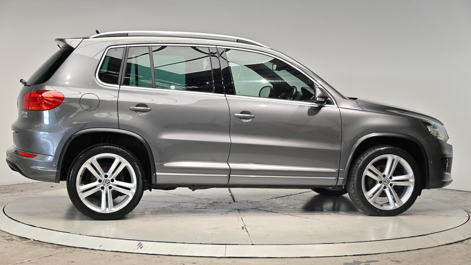 Used Volkswagen Tiguan 2014 for sale - 76607133: Photo 37