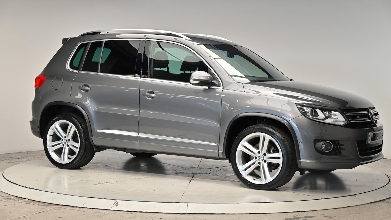 Used Volkswagen Tiguan 2014 for sale - 76607133: Photo 41