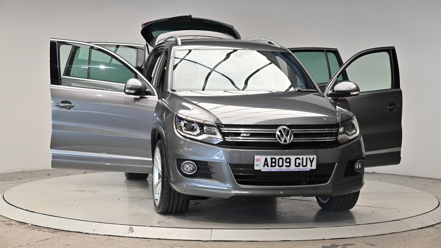 Used Volkswagen Tiguan 2014 for sale - 76607133: Photo 46