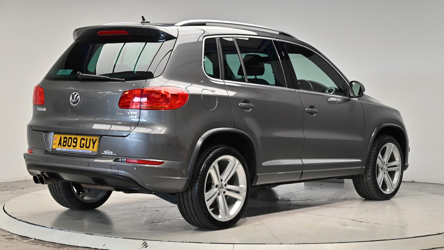 Used Volkswagen Tiguan 2014 for sale - 76607133: Photo 6