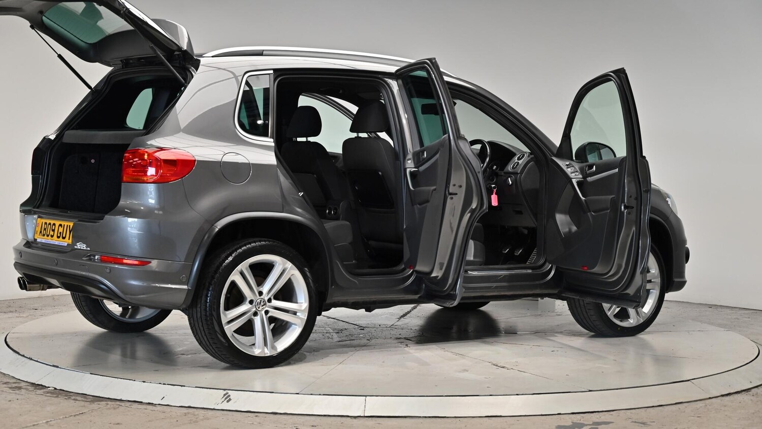 Used Volkswagen Tiguan 2014 for sale - 76607133: Photo 71