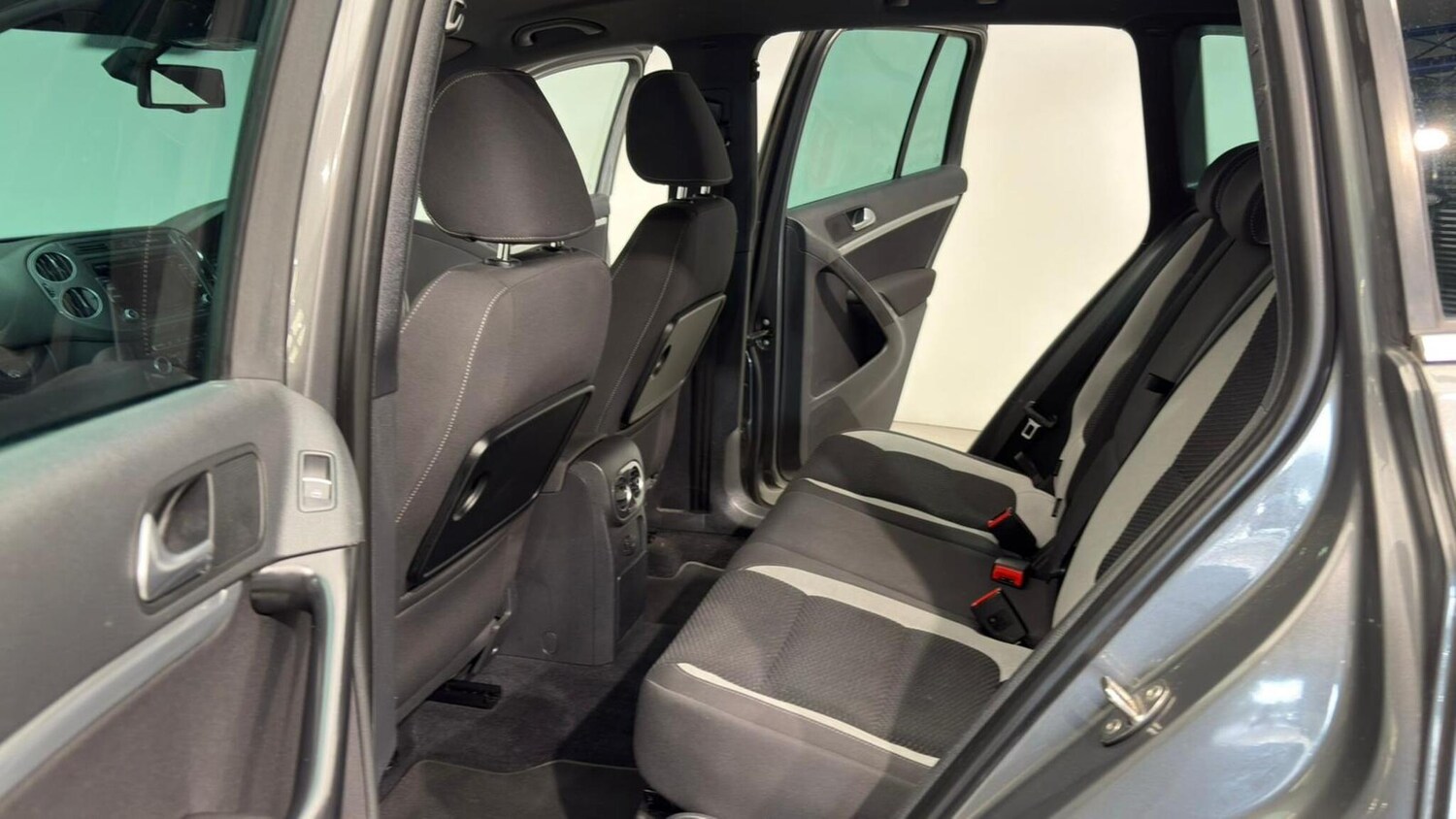 Used Volkswagen Tiguan 2014 for sale - 76607133: Photo 82