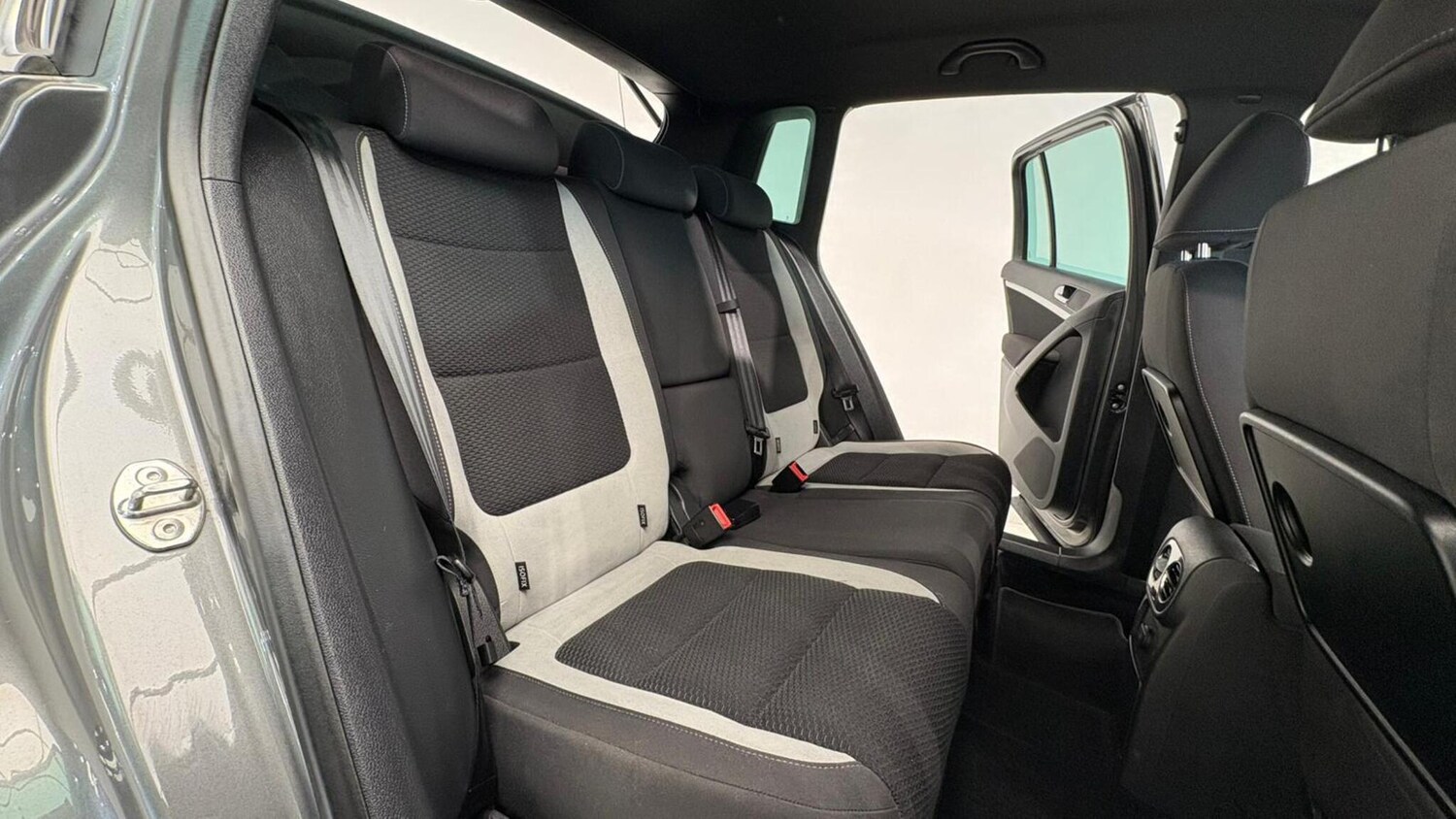 Used Volkswagen Tiguan 2014 for sale - 76607133: Photo 85