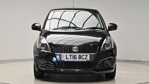 Used Suzuki Swift 2016 for sale - 74667246: Photo 2