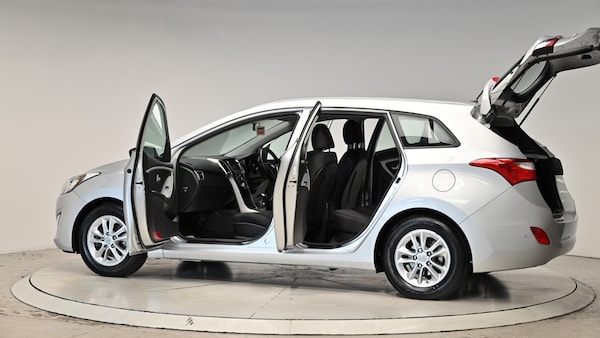 Used Hyundai i30 2014 for sale - 75459062: Photo 59