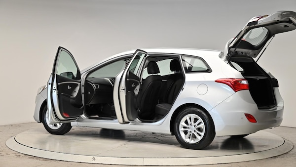 Used Hyundai i30 2014 for sale - 75459062: Photo 60