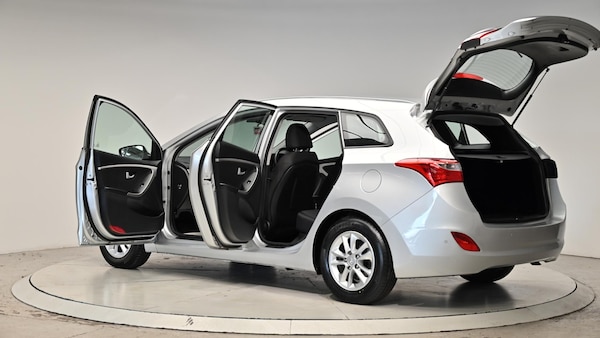 Used Hyundai i30 2014 for sale - 75459062: Photo 61