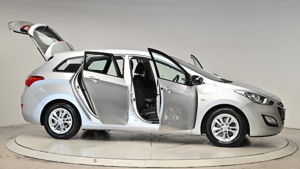 Used Hyundai i30 2014 for sale - 75459062: Photo 76