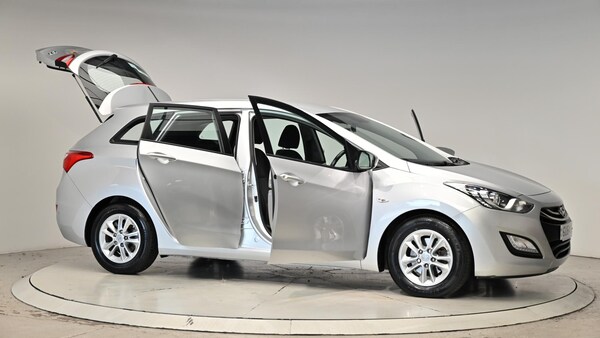 Used Hyundai i30 2014 for sale - 75459062: Photo 77