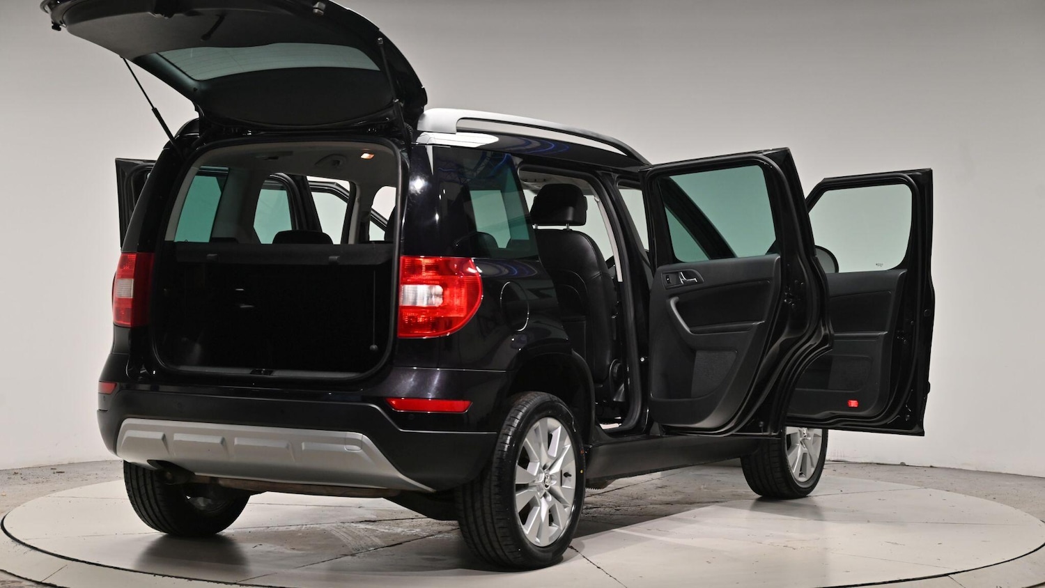 Used Skoda Yeti 2015 for sale - 77015589: Photo 31