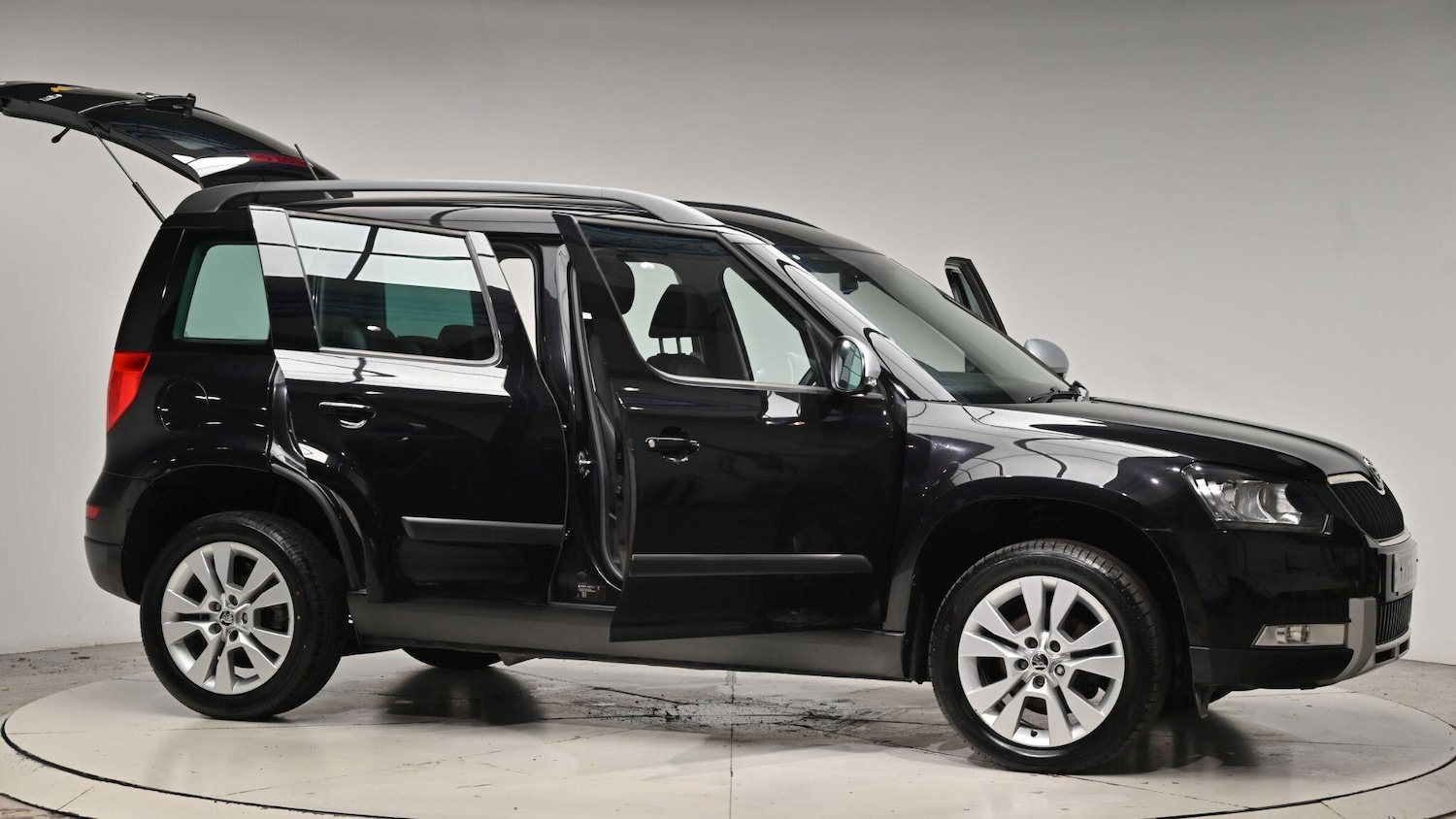 Used Skoda Yeti 2015 for sale - 77015589: Photo 34