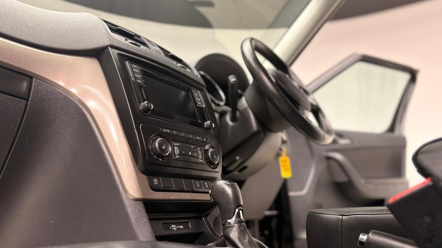 Used Skoda Yeti 2015 for sale - 77015589: Photo 39