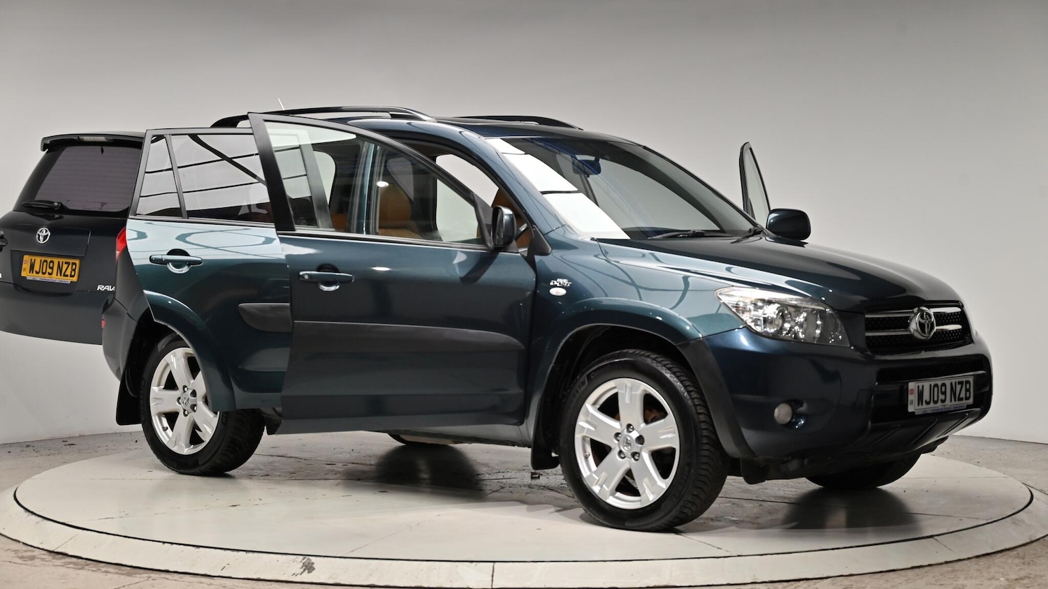 Used Toyota RAV4 2009 for sale - 77074650: Photo 78