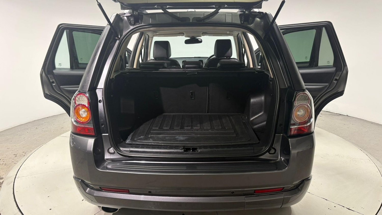 Used Land Rover Freelander 2013 for sale - 76513300: Photo 89