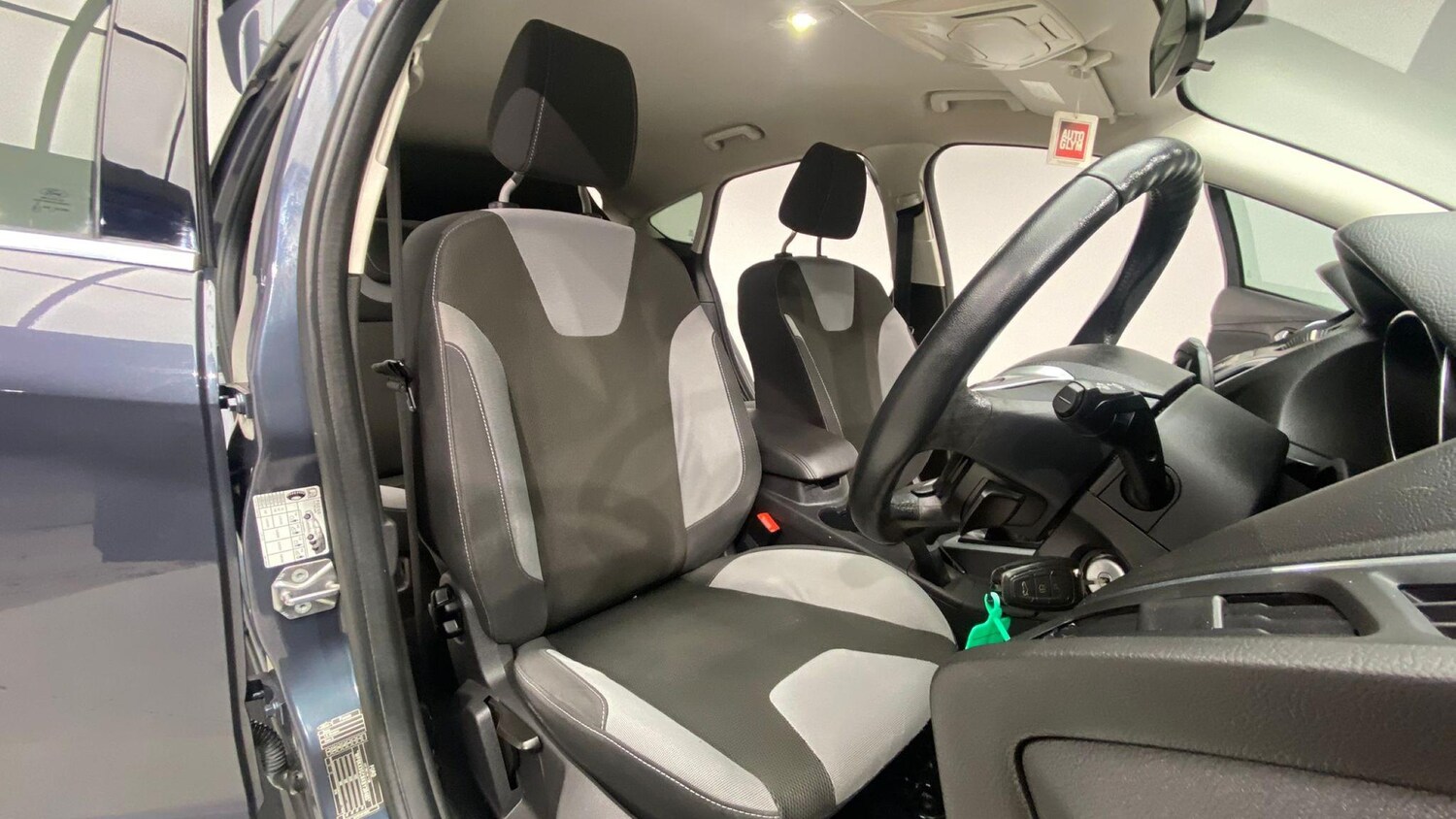 Vehicle 83
