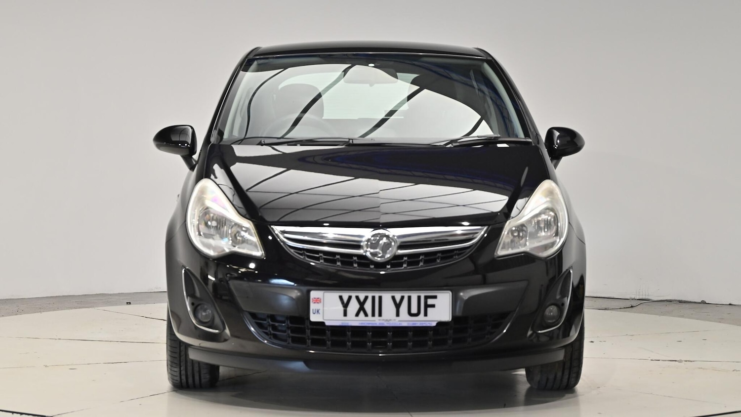 Used Vauxhall Corsa 2011 for sale - 76658164: Photo 2