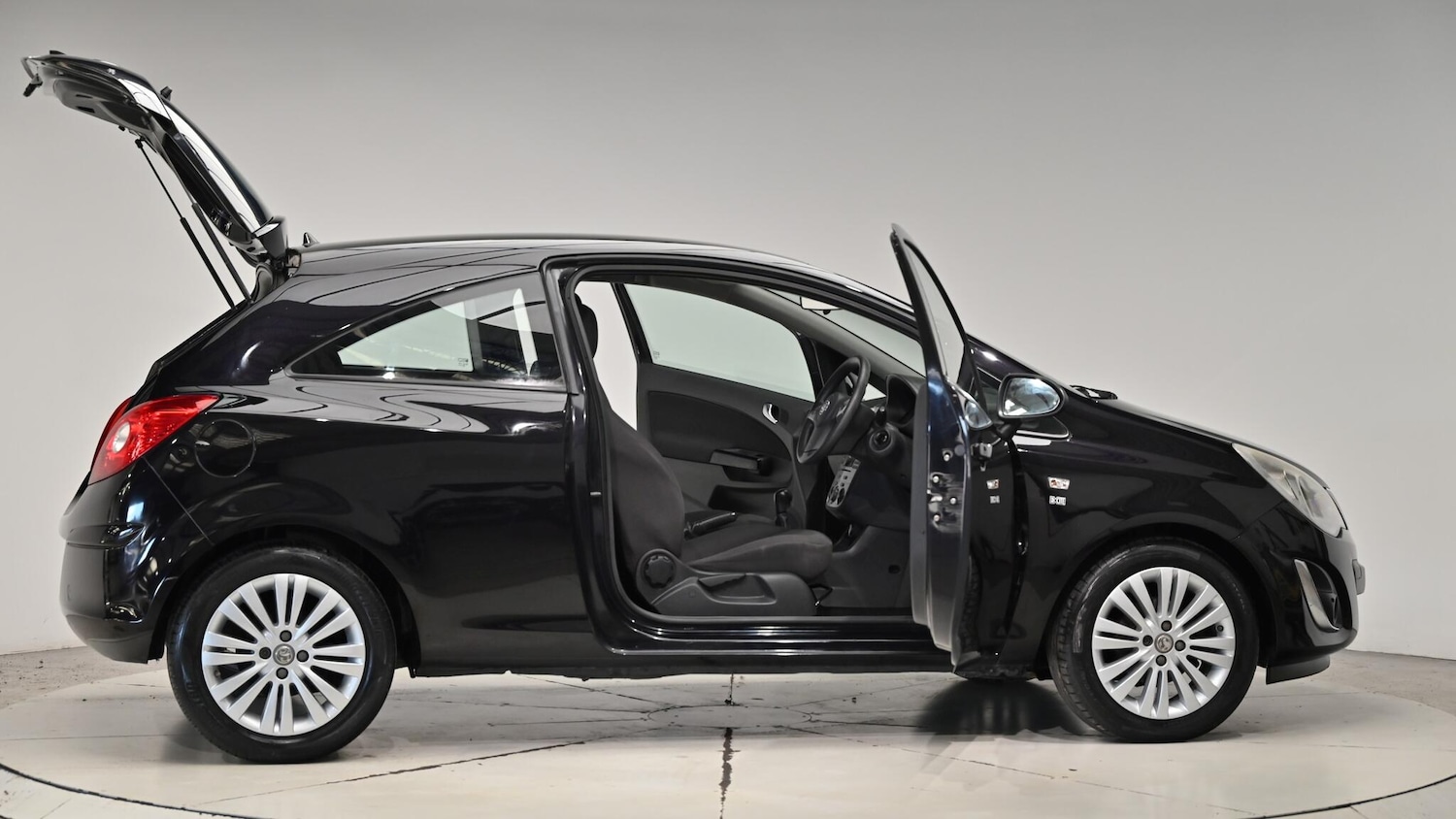 Used Vauxhall Corsa 2011 for sale - 76658164: Photo 73