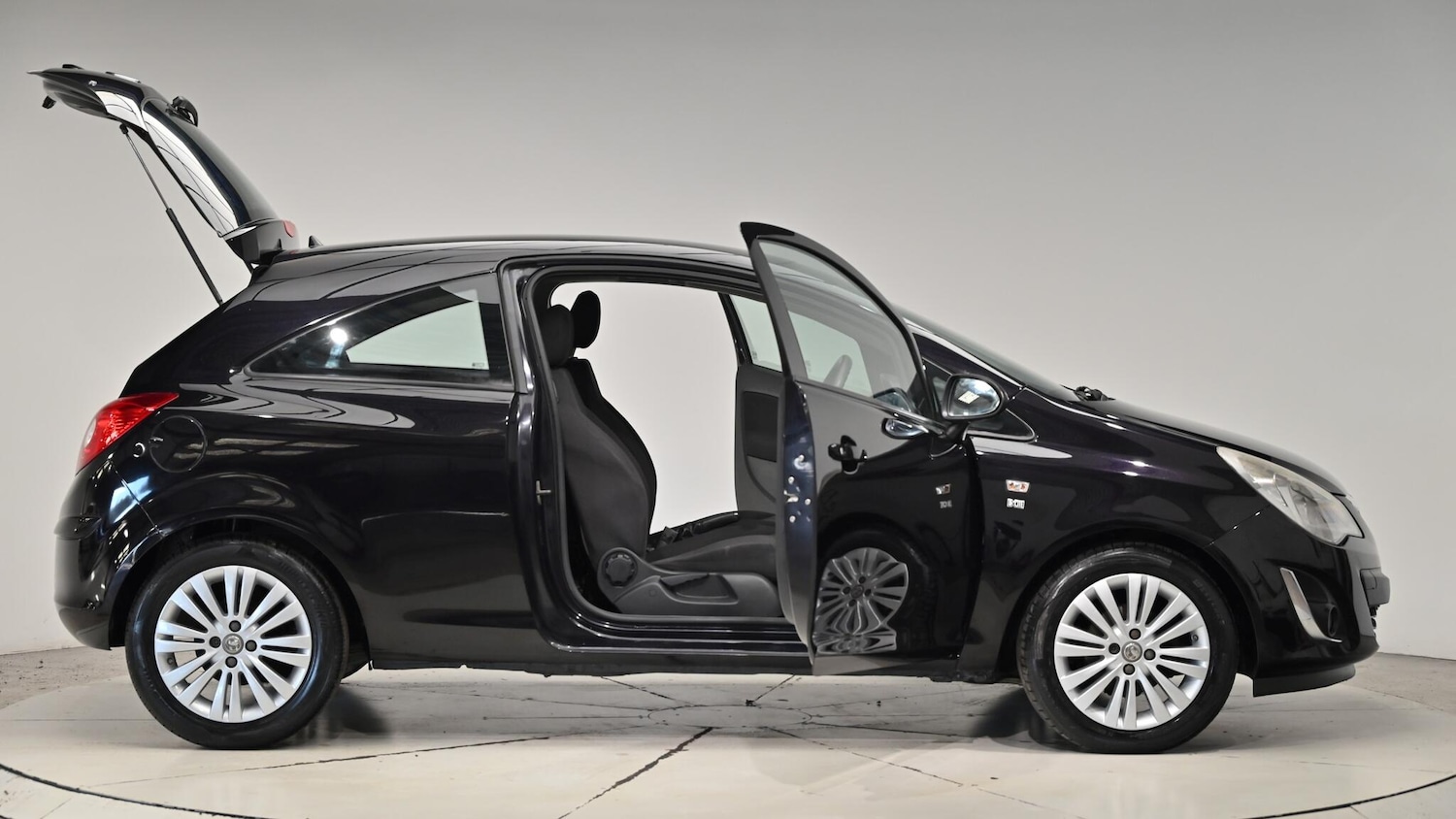 Used Vauxhall Corsa 2011 for sale - 76658164: Photo 74