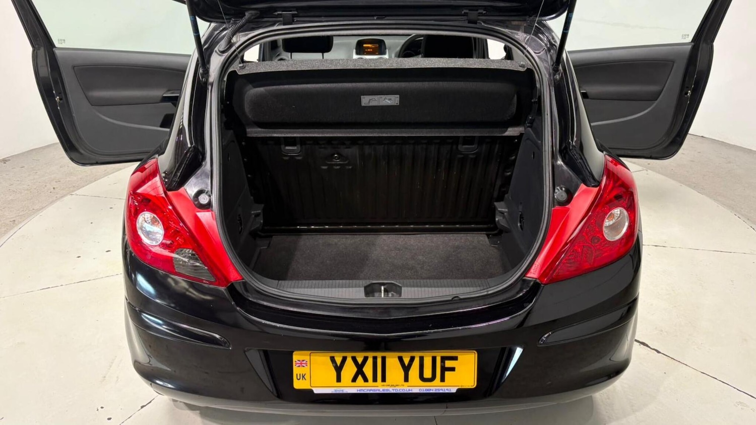 Used Vauxhall Corsa 2011 for sale - 76658164: Photo 87