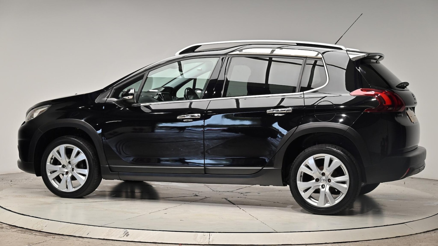 Used Peugeot 2008 2016 for sale - 76990944: Photo 22