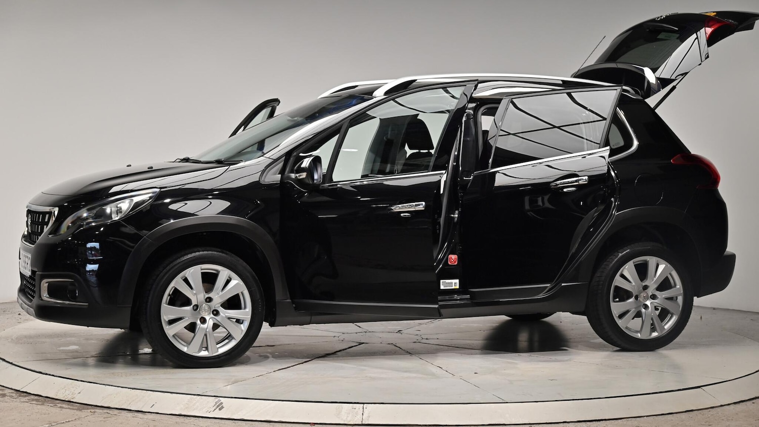 Used Peugeot 2008 2016 for sale - 76990944: Photo 54