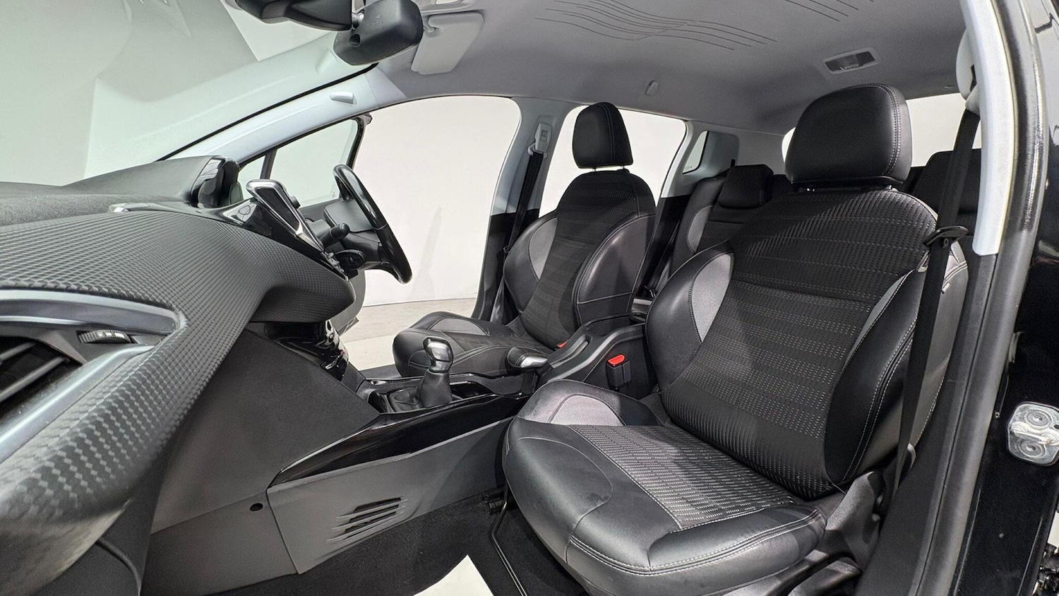 Used Peugeot 2008 2016 for sale - 76990944: Photo 83