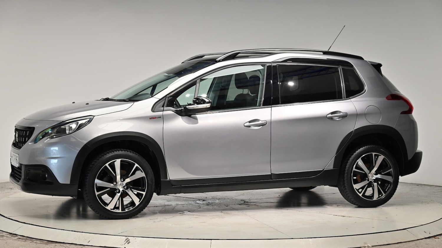 Used Peugeot 2008 2017 for sale - 76988943: Photo 18