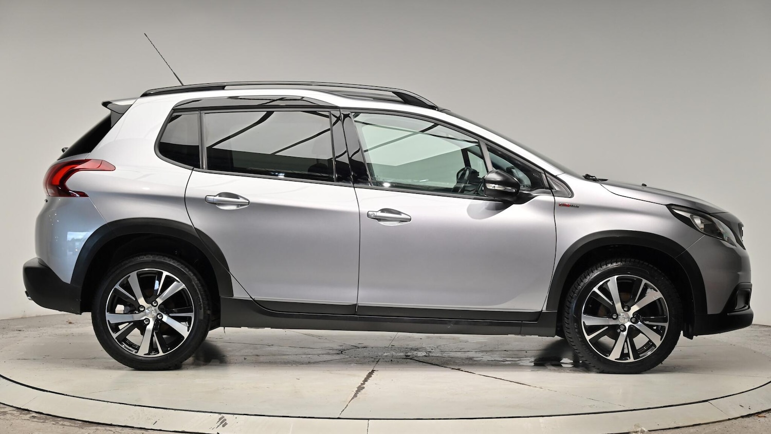 Used Peugeot 2008 2017 for sale - 76988943: Photo 38