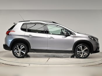 Used Peugeot 2008 2017 for sale - 76988943: Photo