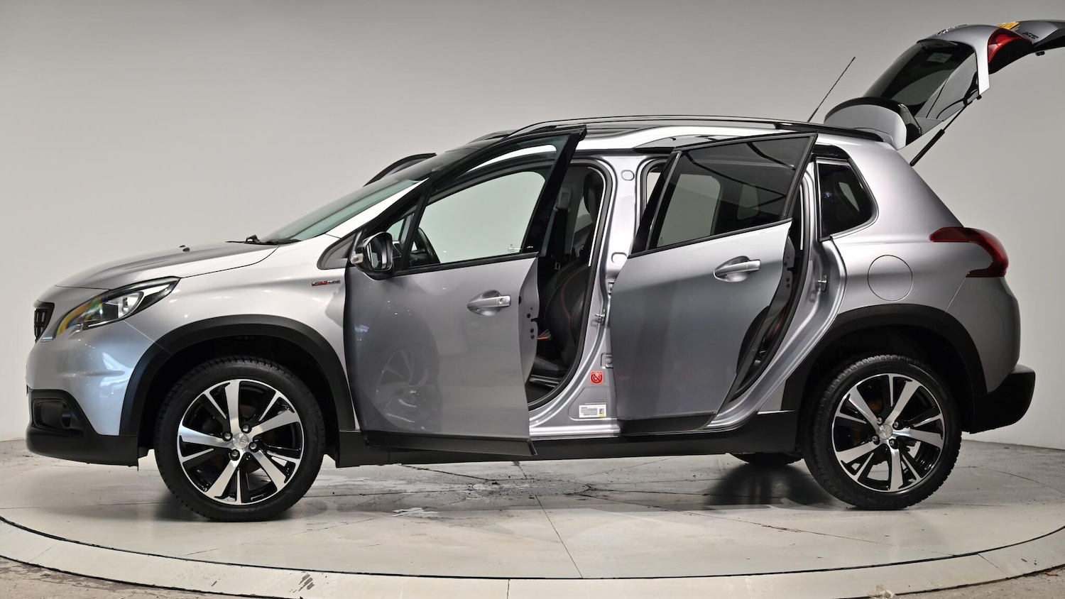 Used Peugeot 2008 2017 for sale - 76988943: Photo 55