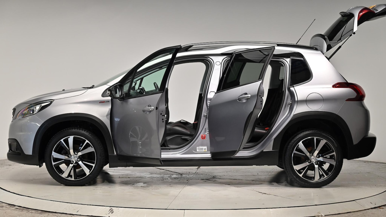 Used Peugeot 2008 2017 for sale - 76988943: Photo 56