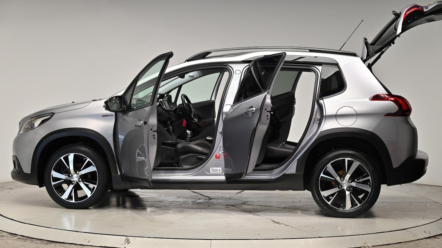 Used Peugeot 2008 2017 for sale - 76988943: Photo 57