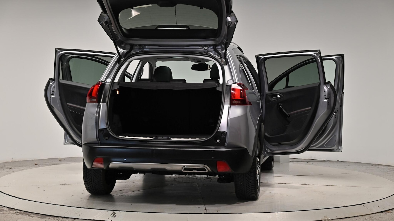 Used Peugeot 2008 2017 for sale - 76988943: Photo 66