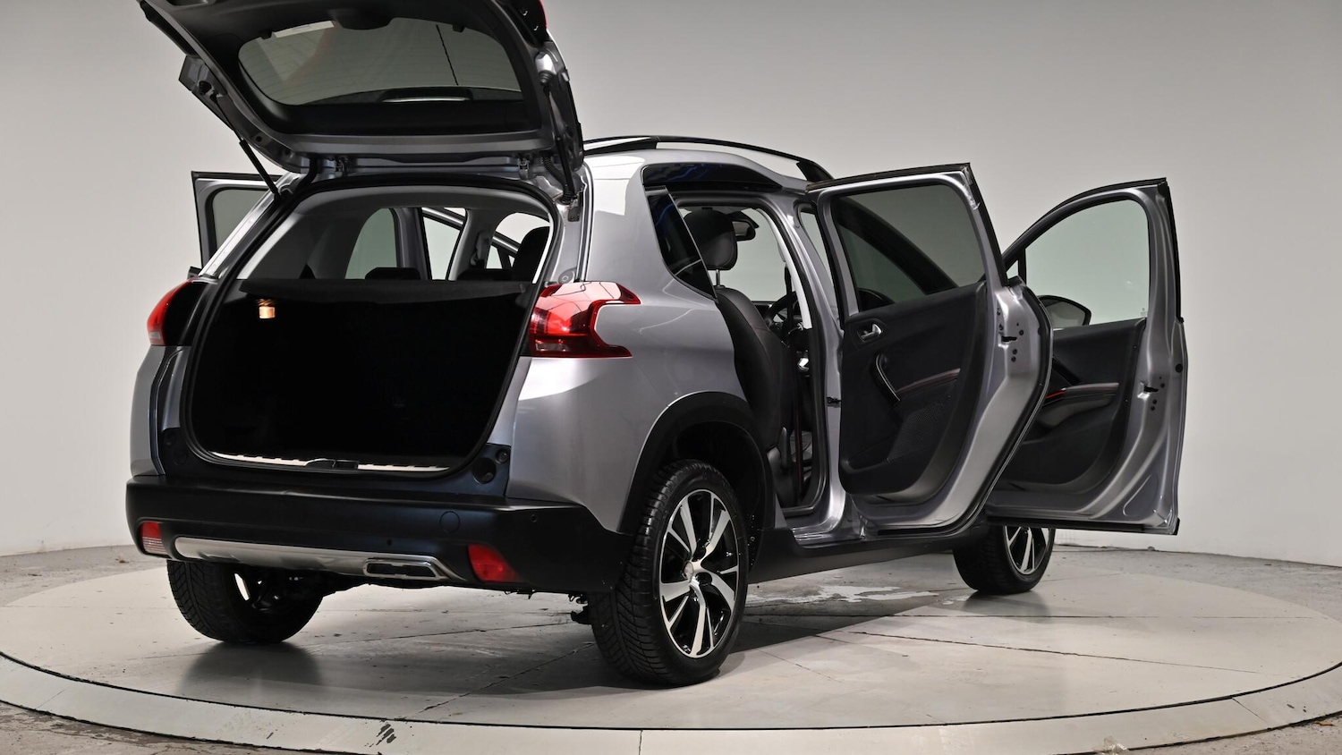 Used Peugeot 2008 2017 for sale - 76988943: Photo 68