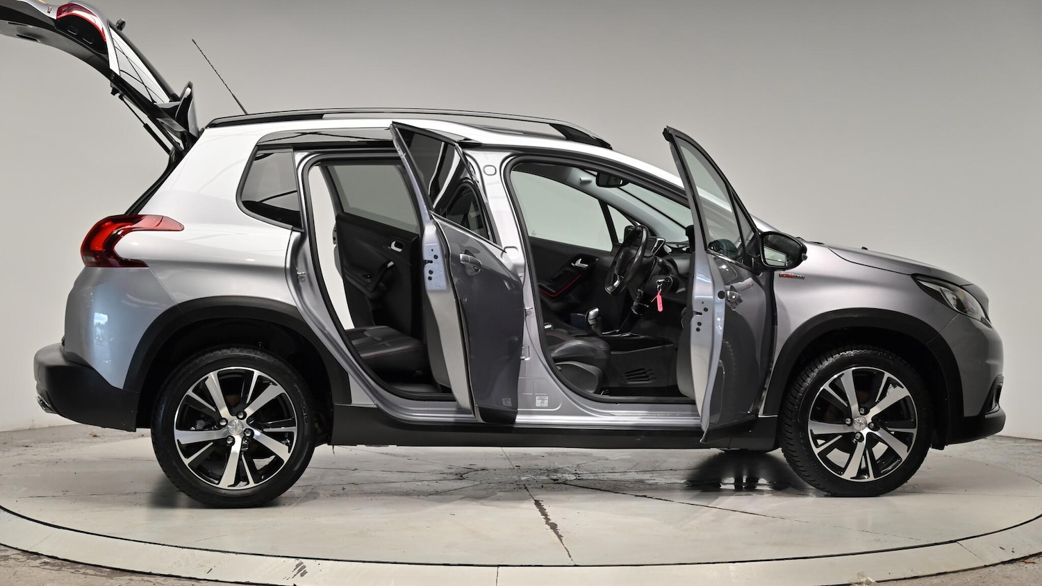 Used Peugeot 2008 2017 for sale - 76988943: Photo 73