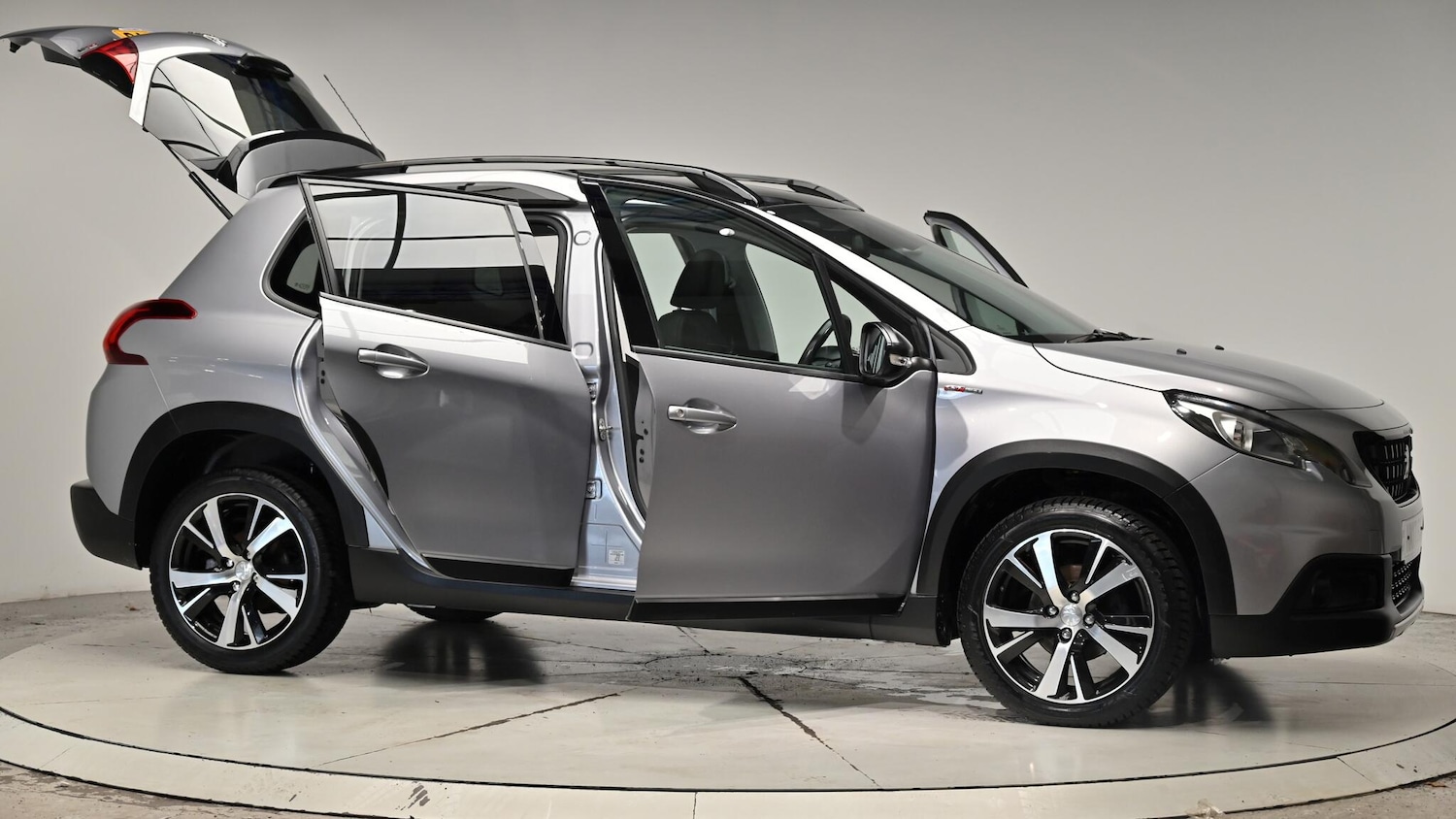 Used Peugeot 2008 2017 for sale - 76988943: Photo 76