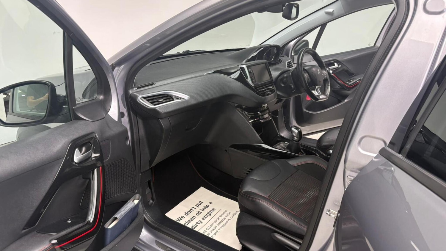 Used Peugeot 2008 2017 for sale - 76988943: Photo 81