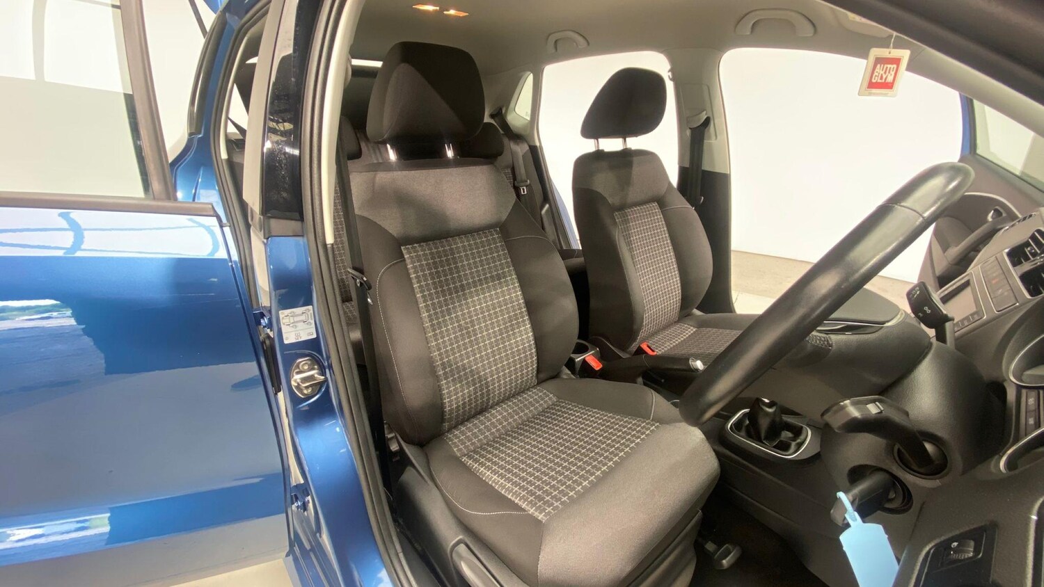 Vehicle 83