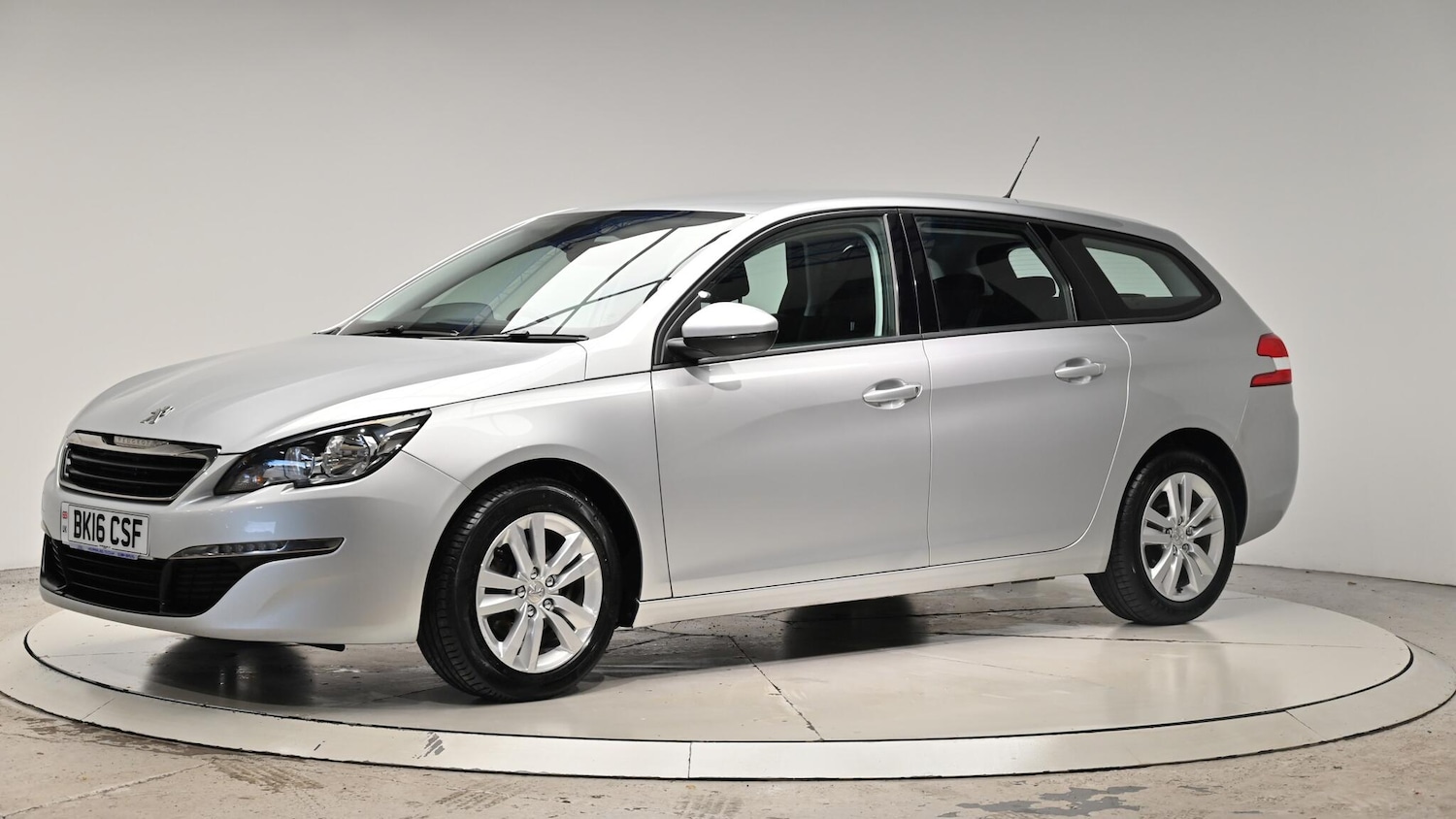 Used Peugeot 308 2016 for sale - 76728852: Photo 16