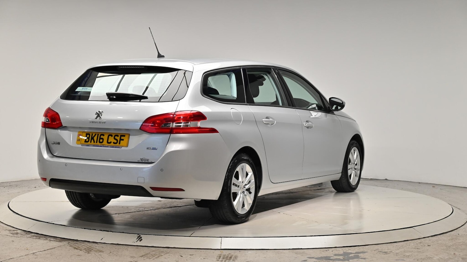 Used Peugeot 308 2016 for sale - 76728852: Photo 32