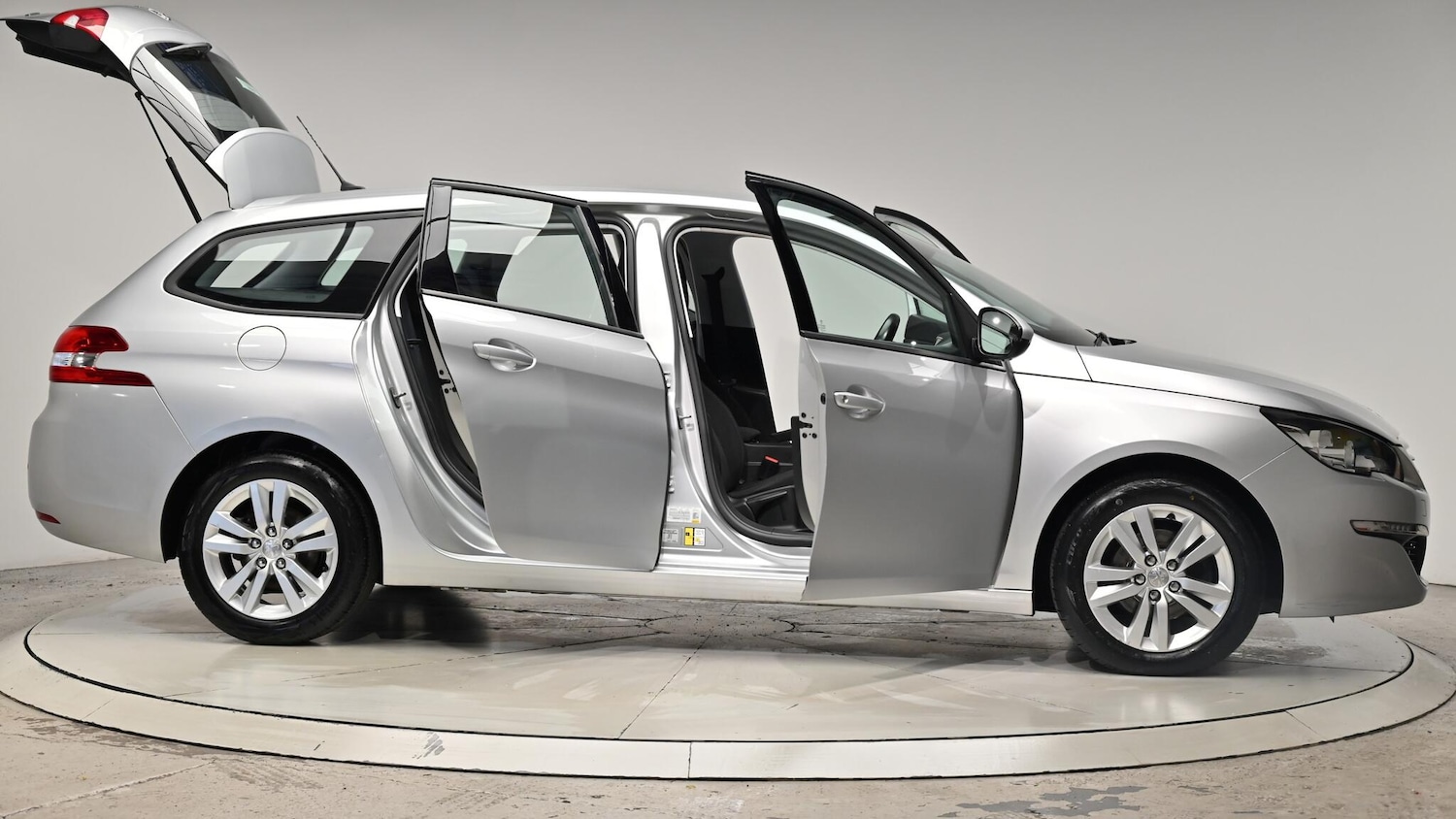 Used Peugeot 308 2016 for sale - 76728852: Photo 75