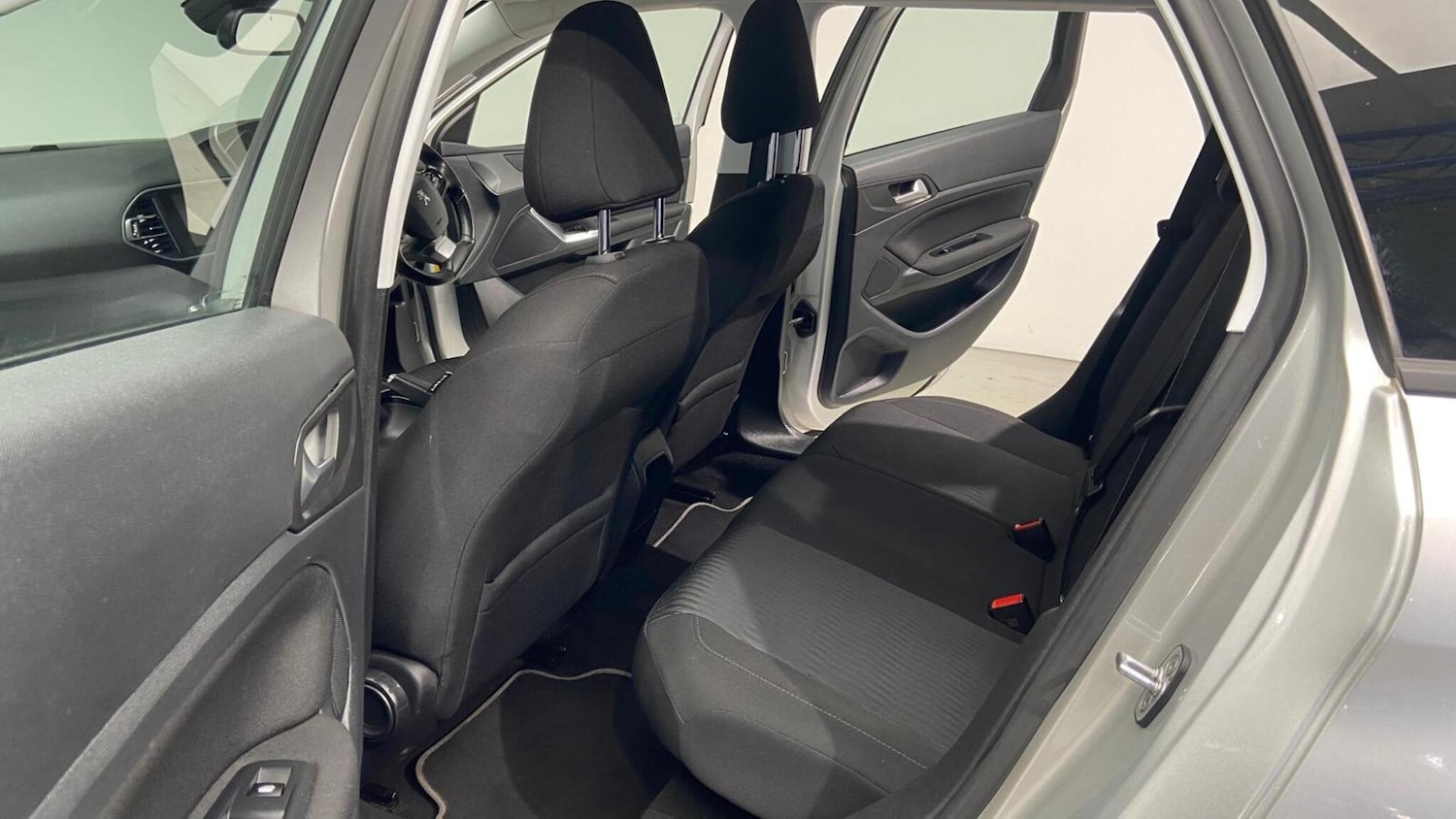 Used Peugeot 308 2016 for sale - 76728852: Photo 81