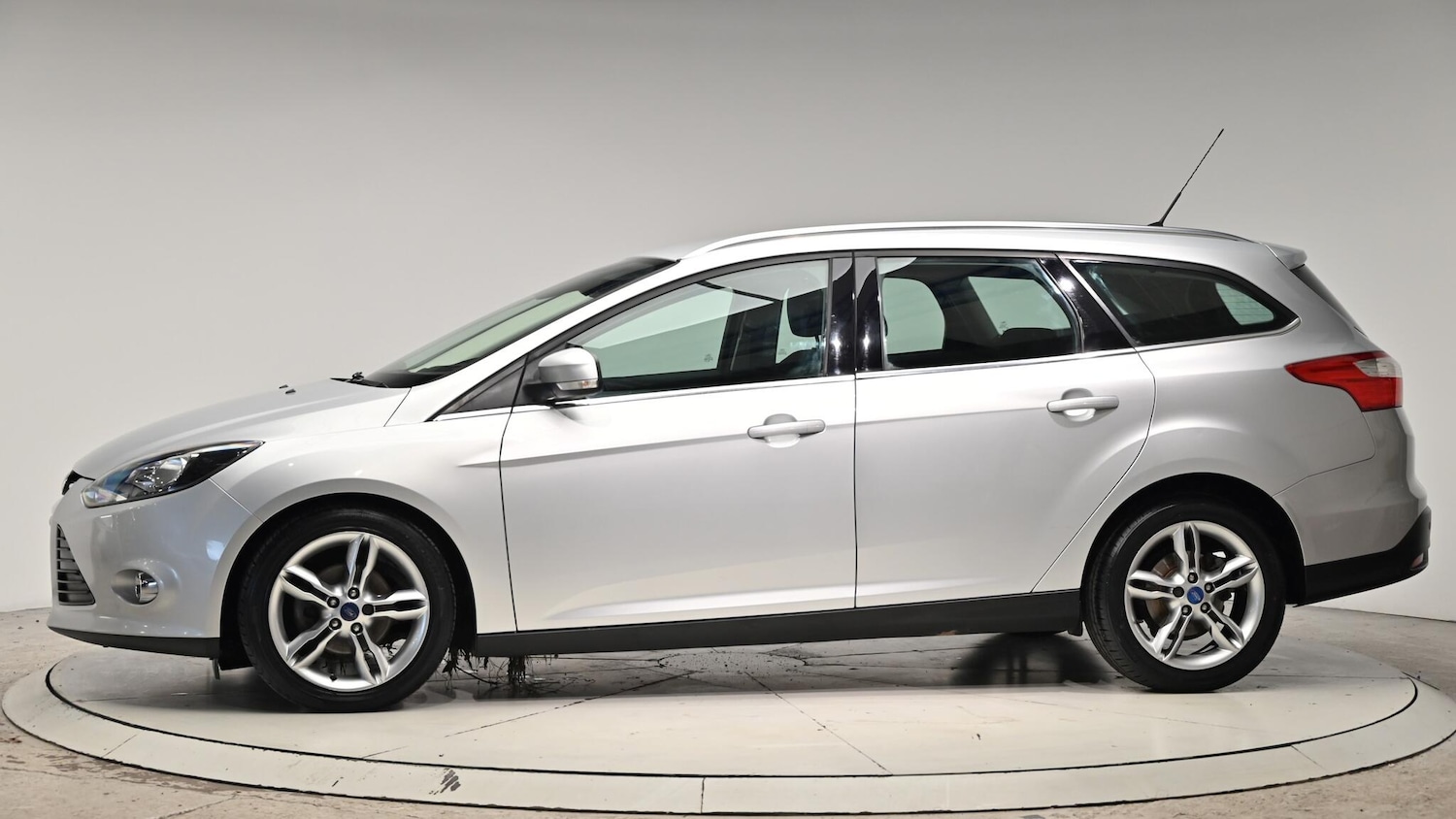 Used Ford Focus 2013 for sale - 76632987: Photo 19
