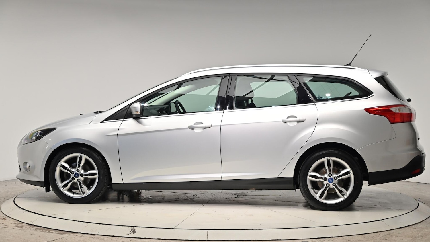 Used Ford Focus 2013 for sale - 76632987: Photo 21