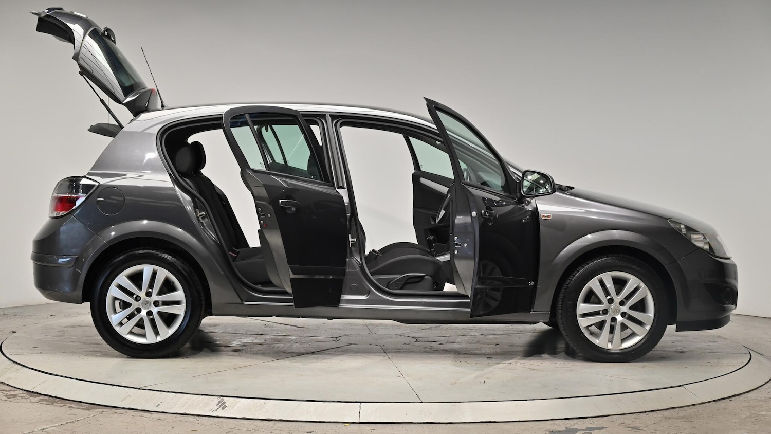 Used Vauxhall Astra for sale - 76995439: Photo 74