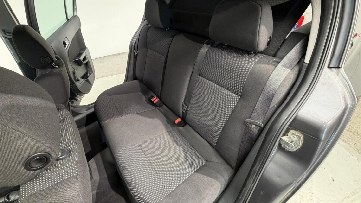 Used Vauxhall Astra for sale - 76995439: Photo 85