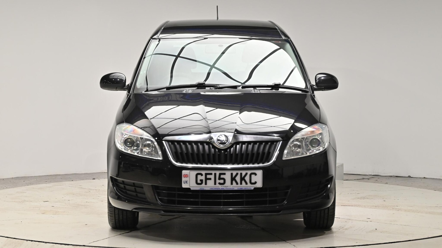 Used Skoda Roomster 2015 for sale - 76926386: Photo 2