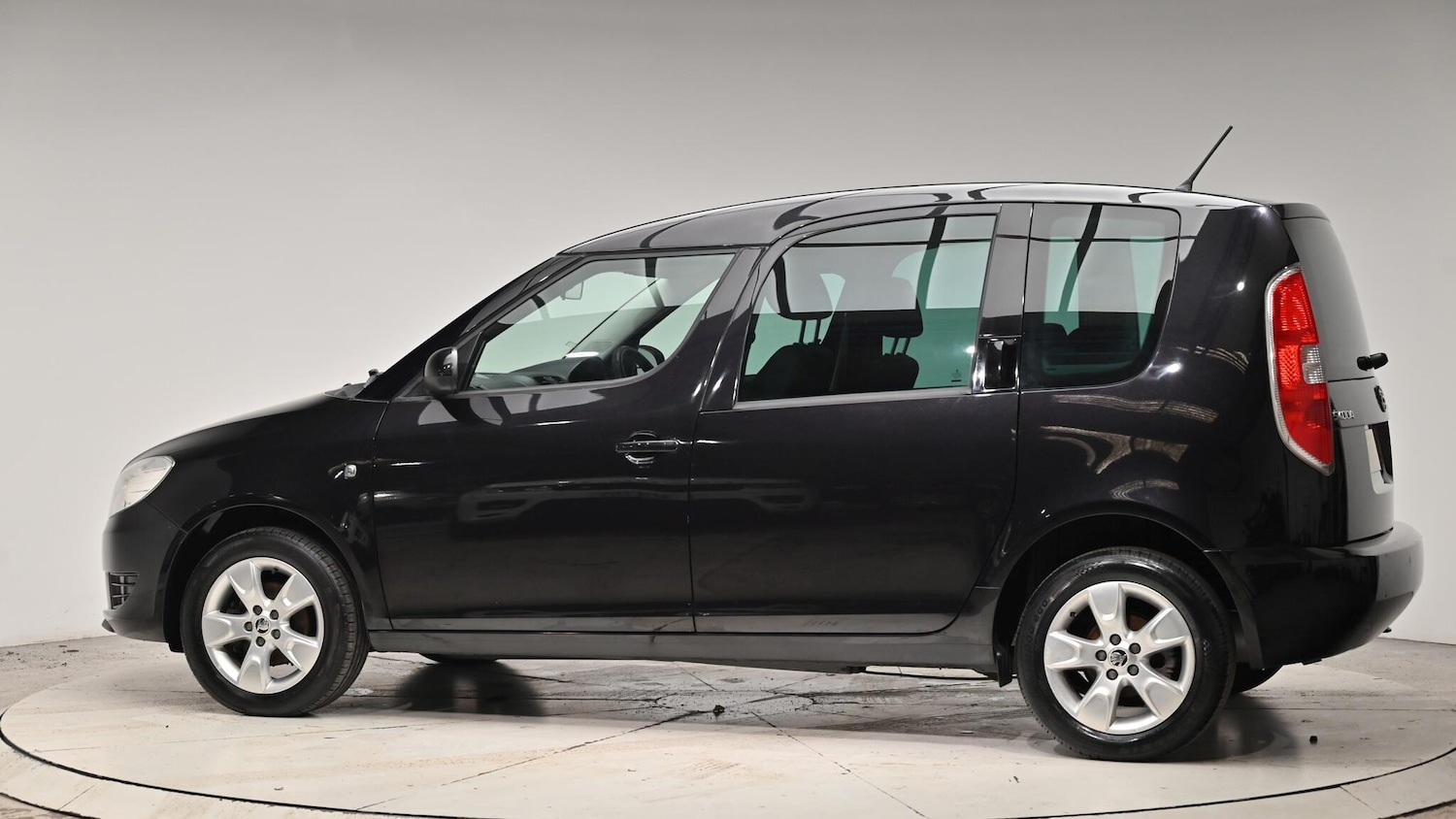 Used Skoda Roomster 2015 for sale - 76926386: Photo 22