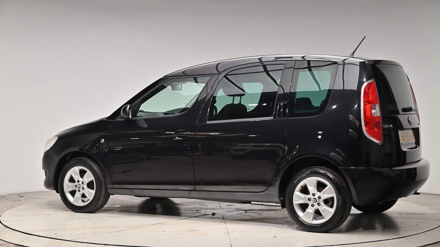 Used Skoda Roomster 2015 for sale - 76926386: Photo 23