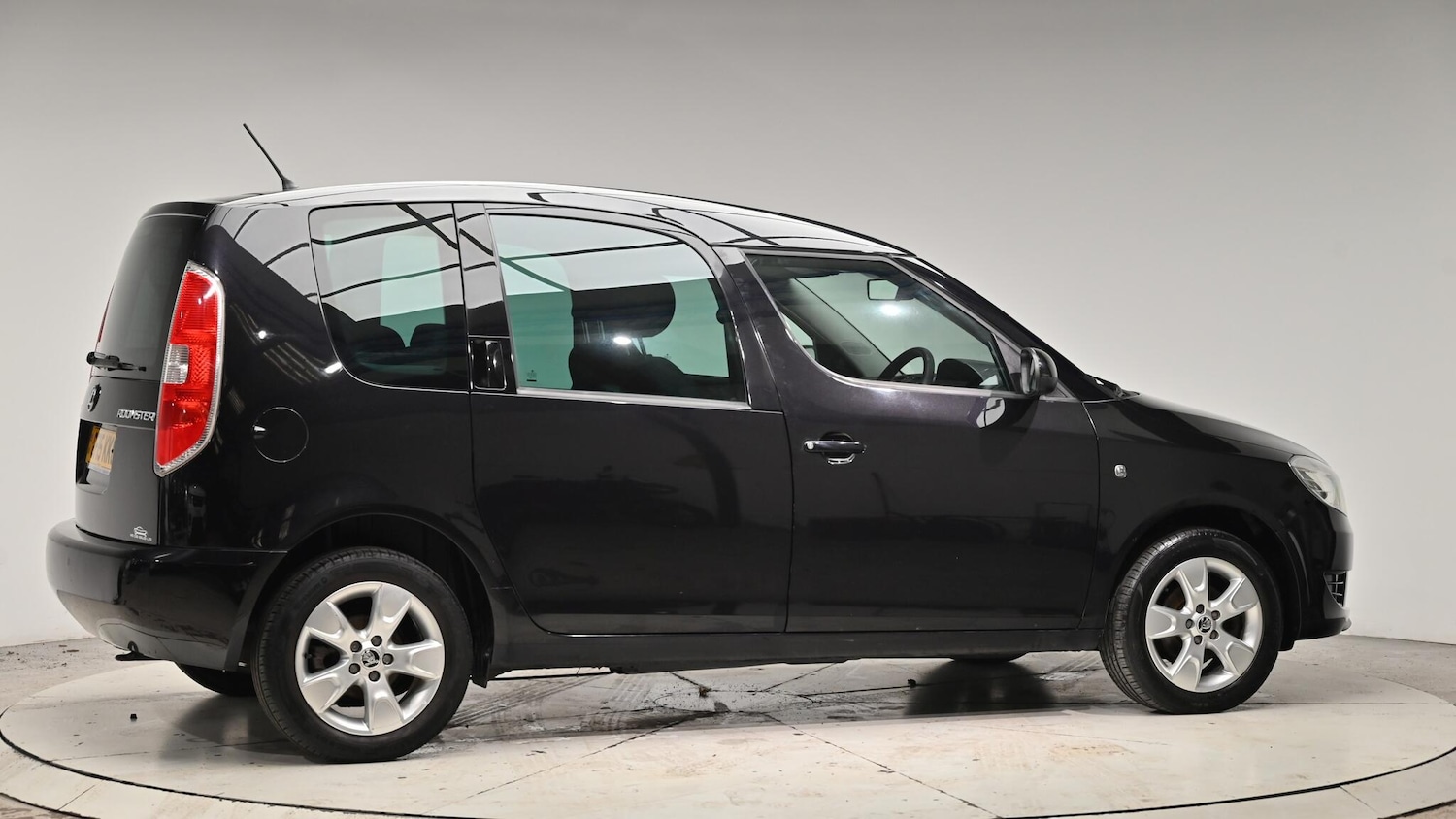 Used Skoda Roomster 2015 for sale - 76926386: Photo 36